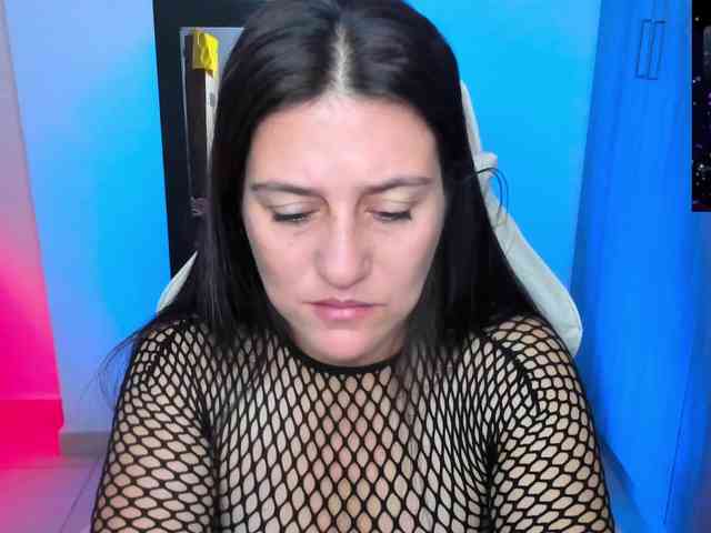 Saskyaajohnson webcam