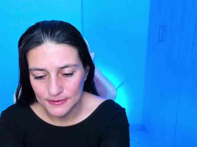 Saskyaajohnson webcam