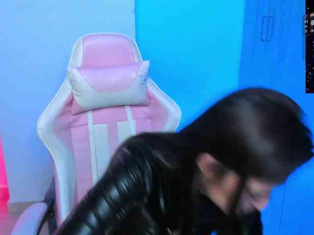 Saskyaajohnson webcam