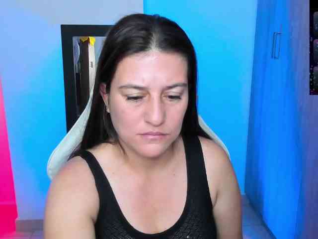 Saskyaajohnson webcam
