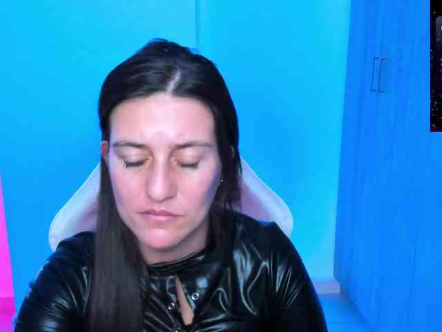 Saskyaajohnson webcam