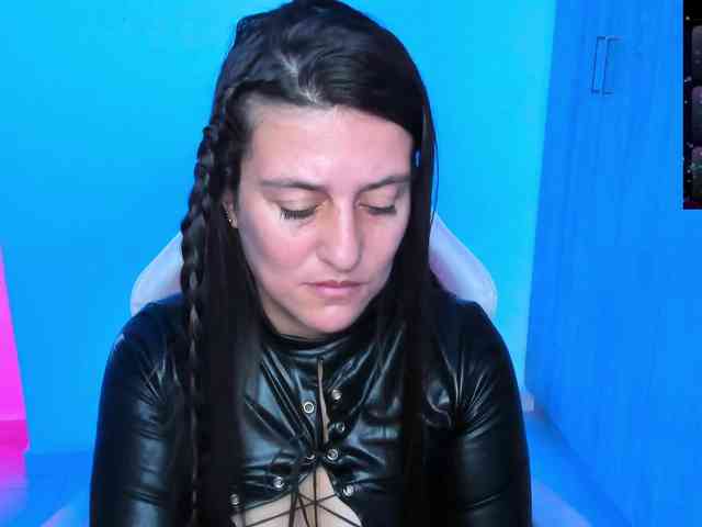 Saskyaajohnson webcam