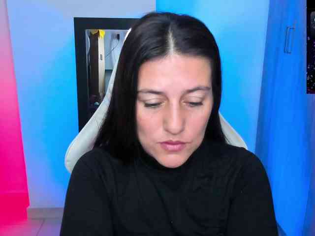 Saskyaajohnson webcam
