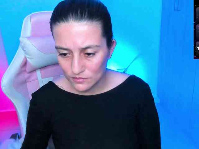 Saskyaajohnson webcam