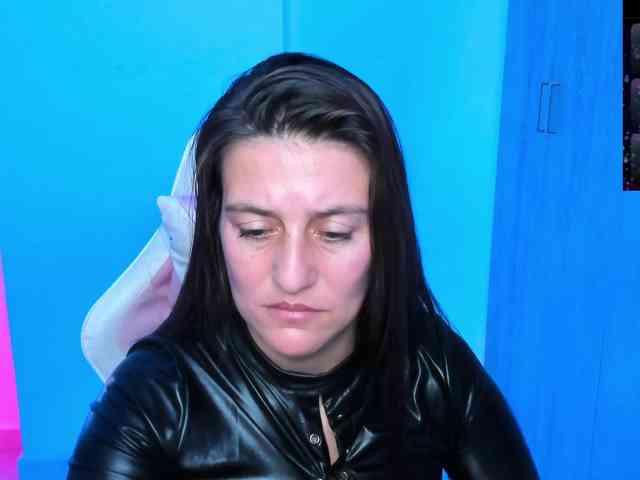 Saskyaajohnson webcam