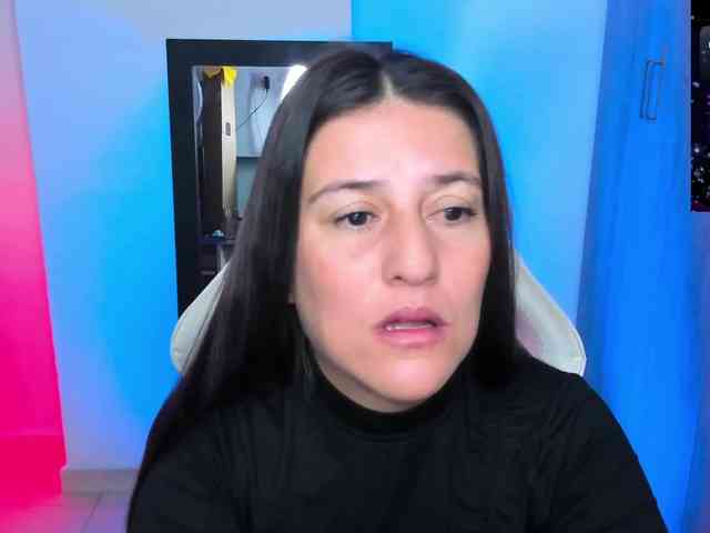 Saskyaajohnson webcam