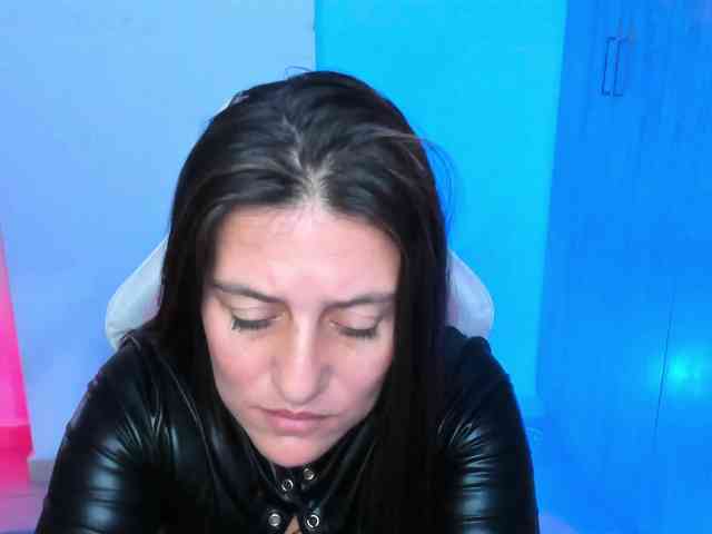 Saskyaajohnson webcam