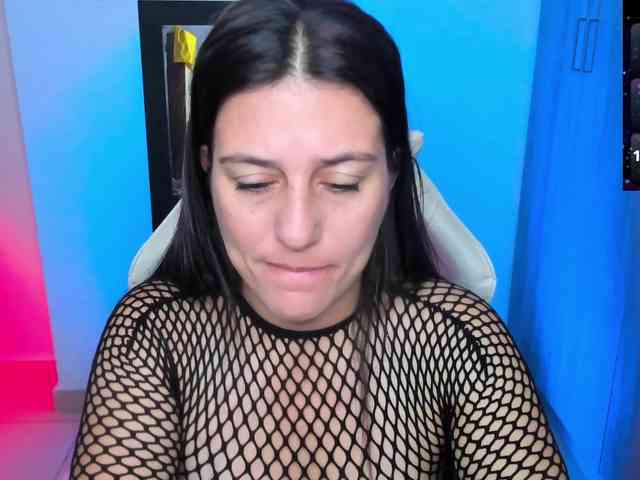 Saskyaajohnson webcam