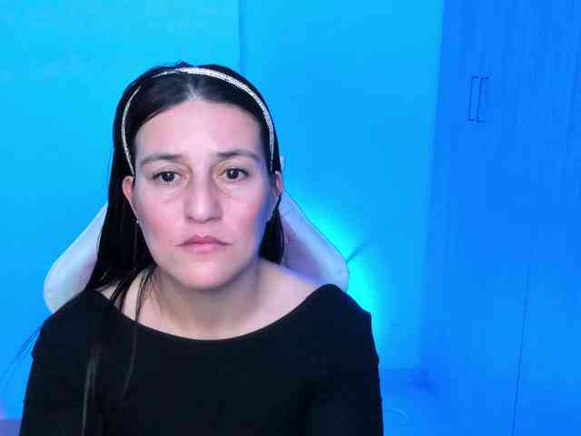 Saskyaajohnson webcam