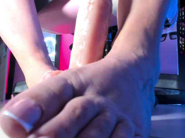 Saskyaajohnson webcam