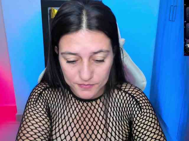 Saskyaajohnson webcam