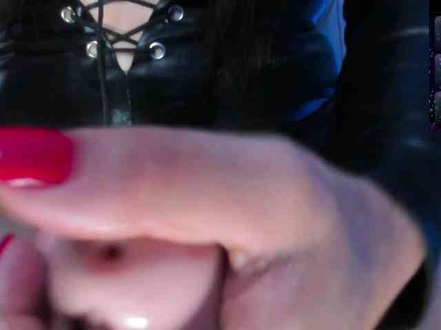 Saskyaajohnson webcam