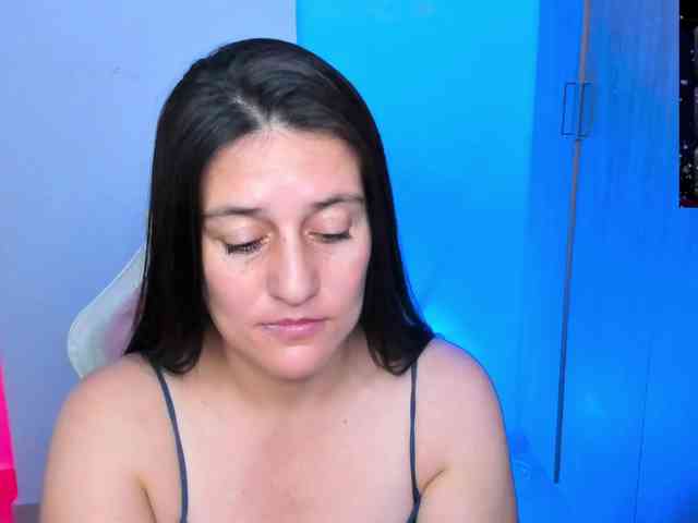 Saskyaajohnson webcam