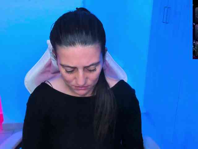 Saskyaajohnson webcam