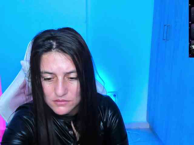 Saskyaajohnson webcam