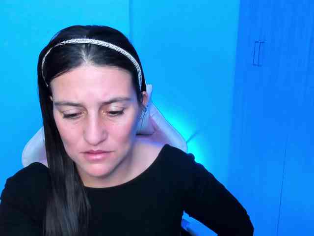 Saskyaajohnson webcam