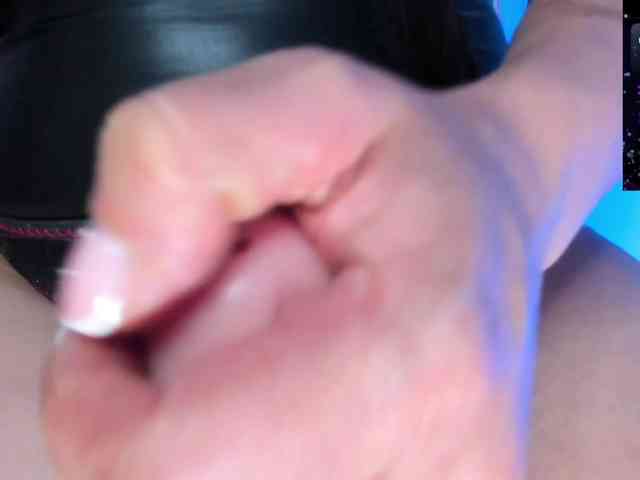 Saskyaajohnson webcam