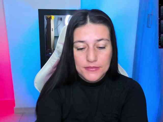 Saskyaajohnson webcam