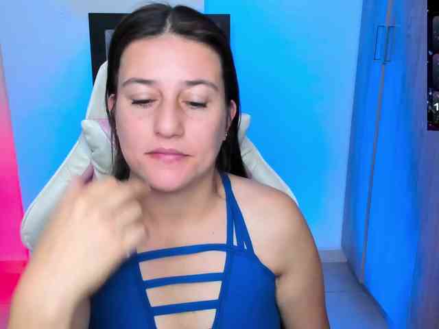 Saskyaajohnson webcam