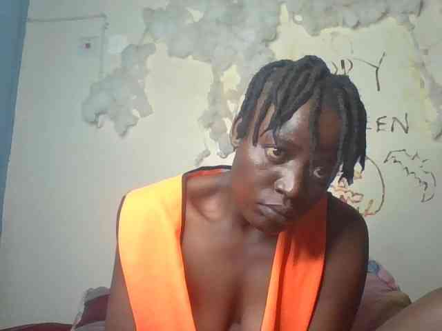 Yourdreamgirl webcam