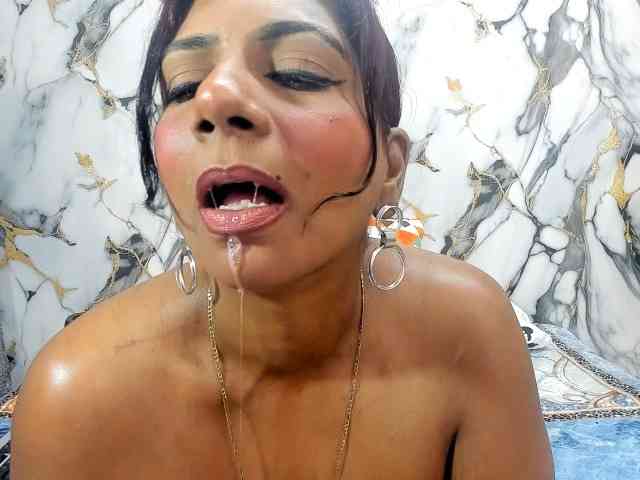 indianerotica69 webcam