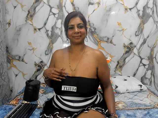 indianerotica69 webcam