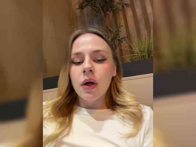 -Angel-Ali- webcam