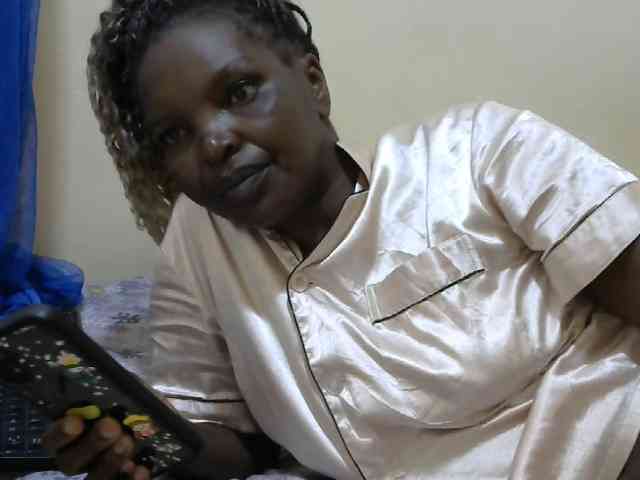Sweet-mommy webcam