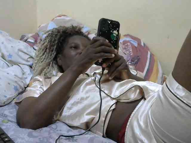 Sweet-mommy webcam