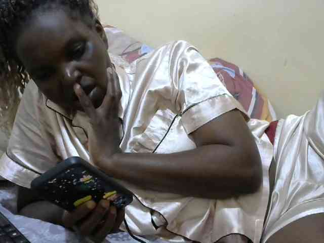 Sweet-mommy webcam