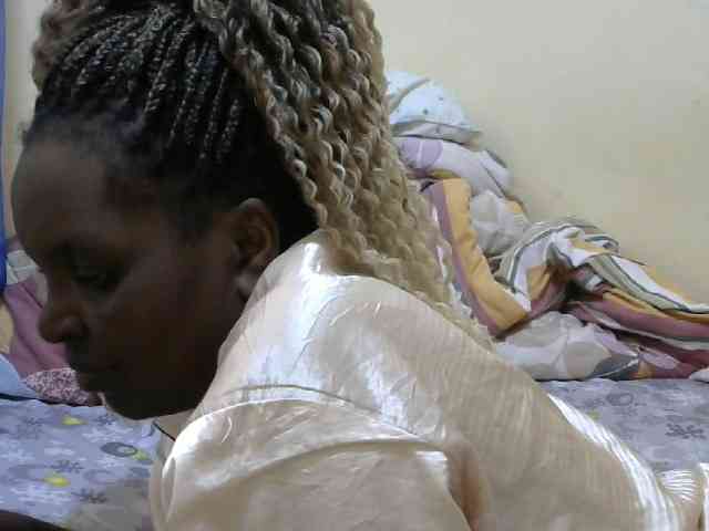 Sweet-mommy webcam