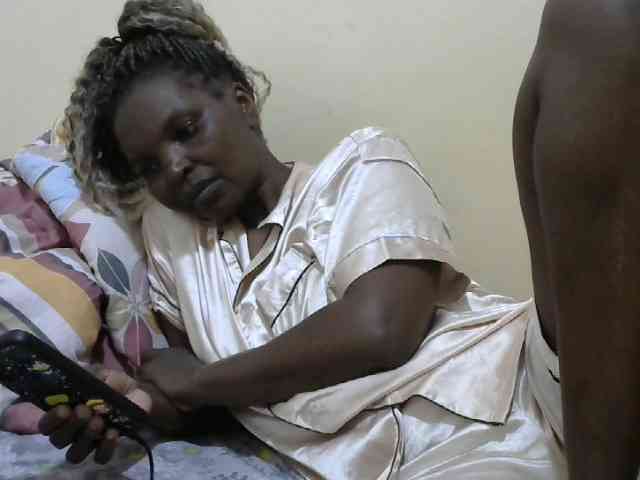 Sweet-mommy webcam