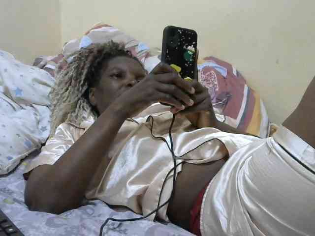 Sweet-mommy webcam