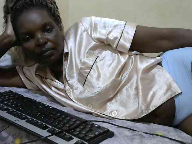 Sweet-mommy webcam