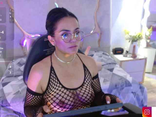 Rosalind-tay webcam