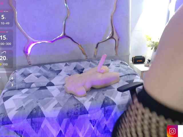 Rosalind-tay webcam
