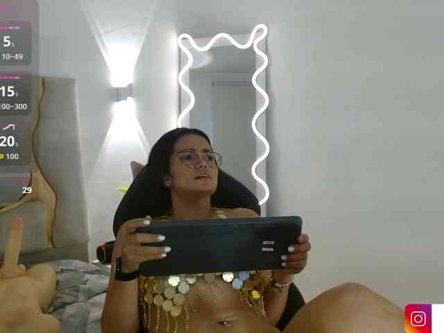 Rosalind-tay webcam