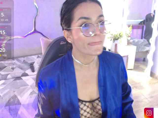 Rosalind-tay webcam