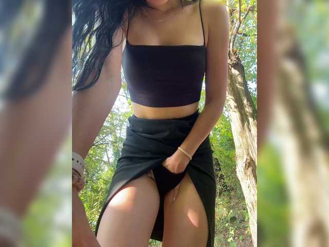 Entra en el chat con el modelo MarKaa0 MarKaa0