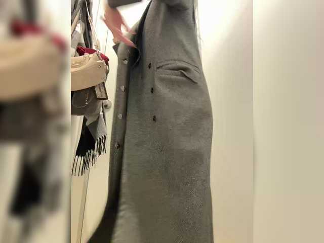 Entra en el chat con el modelo MarKaa0 MarKaa0