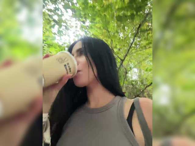 Entra en el chat con el modelo MarKaa0 MarKaa0