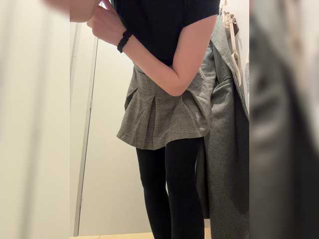 Entra en el chat con el modelo MarKaa0 MarKaa0