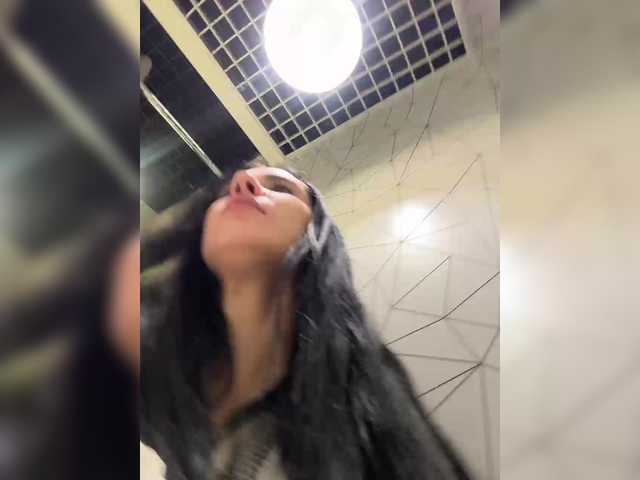 Vai a chattare su MarKaa0 MarKaa0