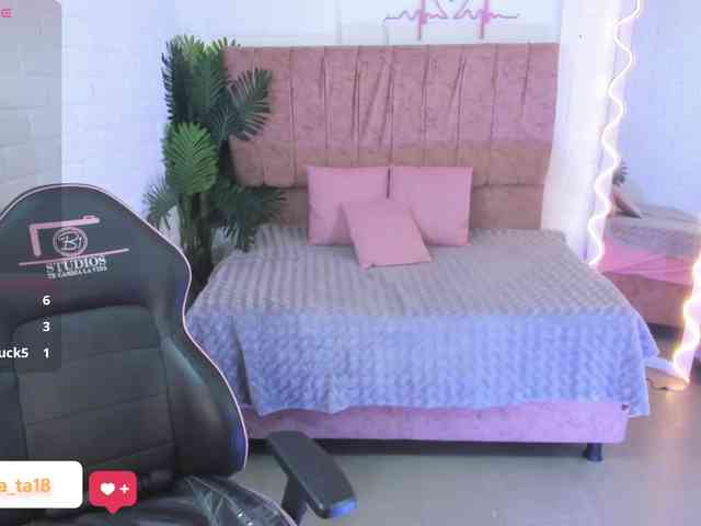 juanita-tay webcam