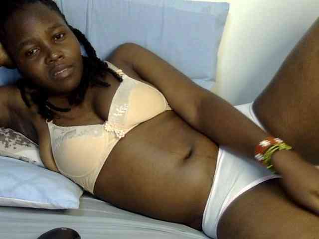 Sweet-ebony20 webcam