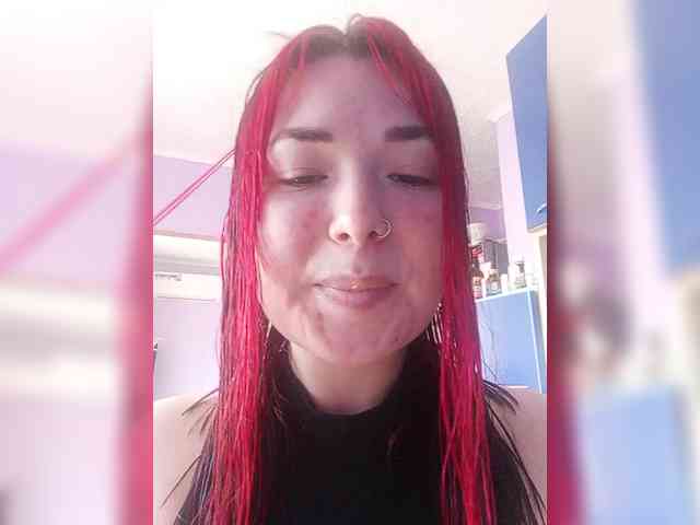 Horny-Lina webcam
