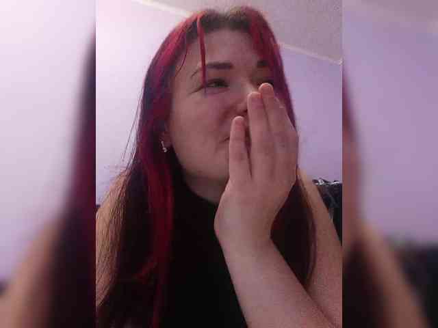 Horny-Lina webcam