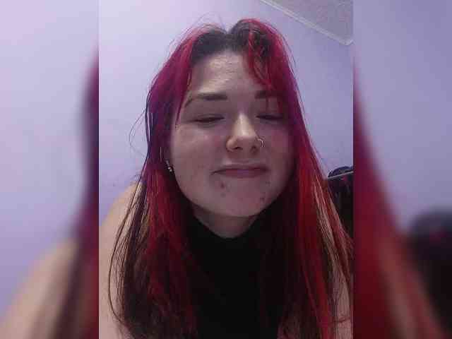 Horny-Lina webcam