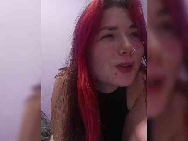 Horny-Lina webcam