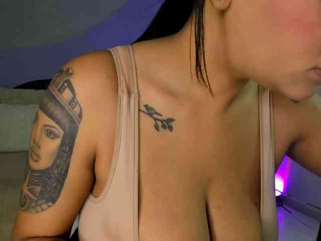 Nicolle-mariee webcam